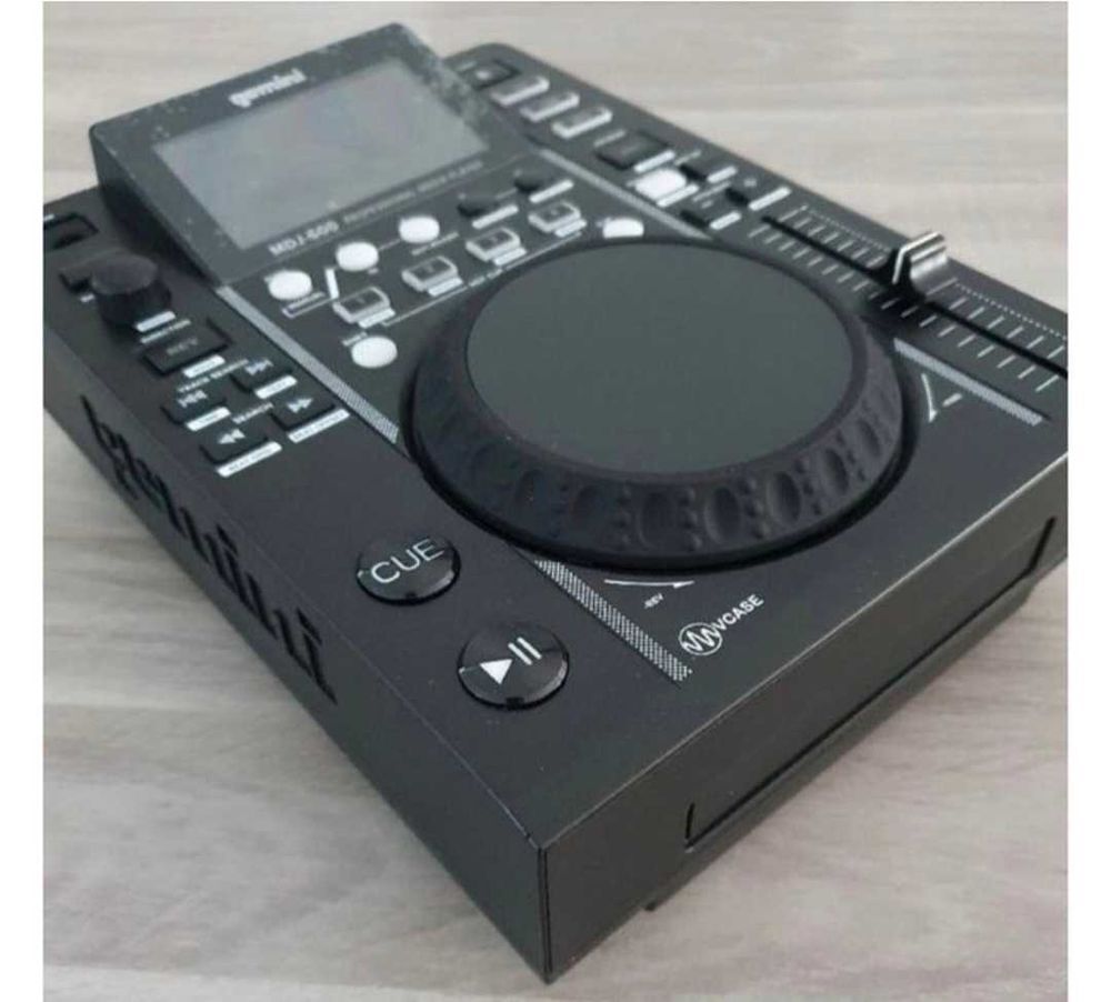 2 platines dj G&eacute;mini CD et USB Audio et hifi