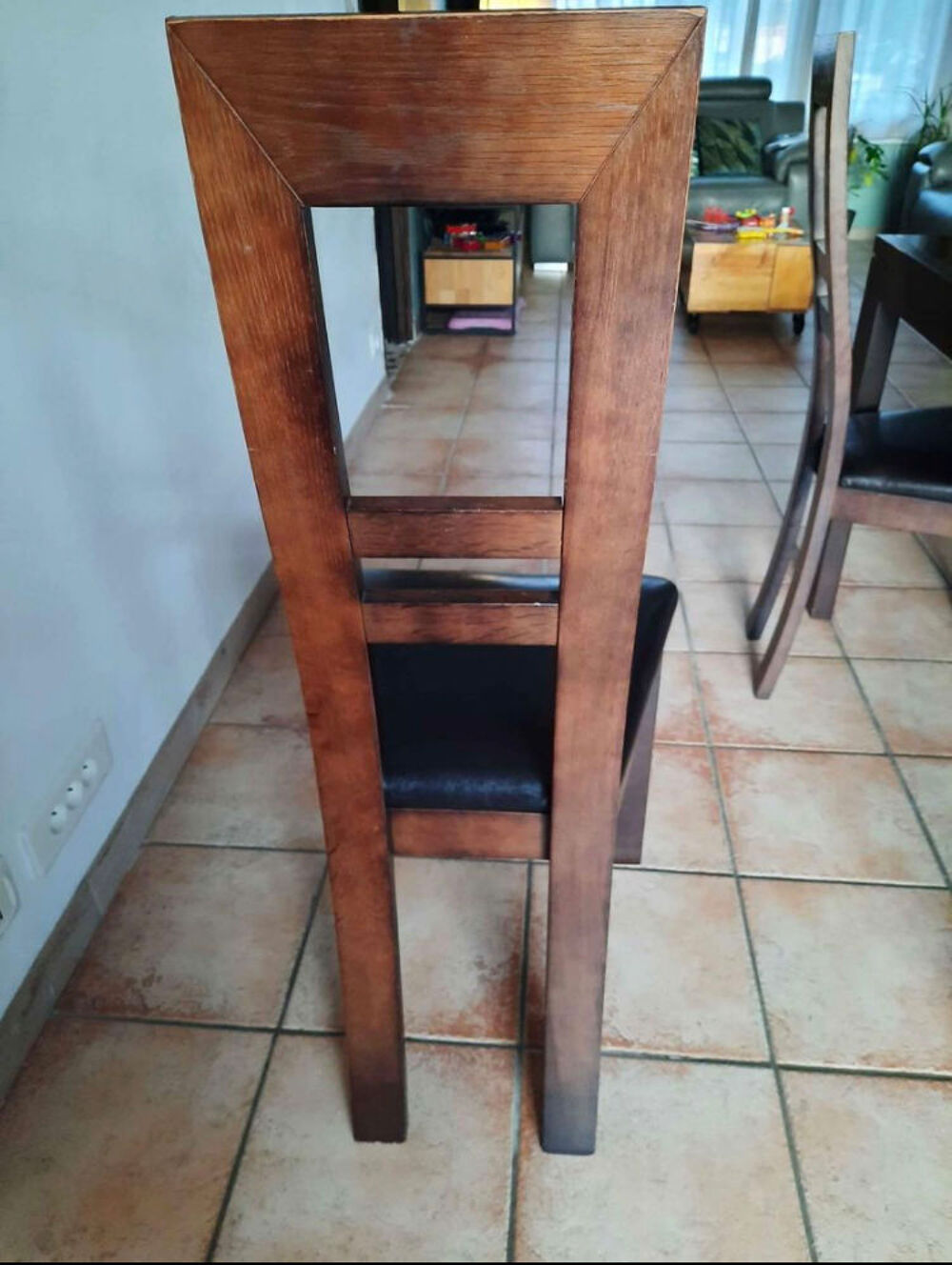 Table contemporaine bois/verre + 6 chaises couleur weng&eacute; Meubles