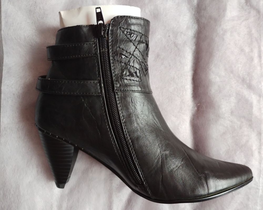 Bottine &eacute;l&eacute;gante noire &agrave; talon Chaussures