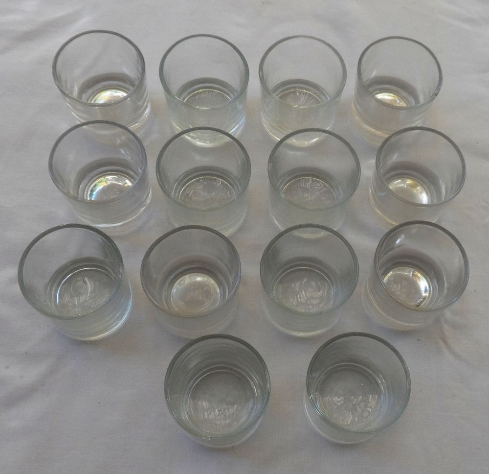 1 service de 14 verres &agrave; liqueur neuf Cuisine