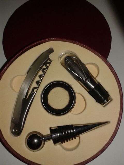 Coffret sommelier 4 pi�ces neuf dans sa boite d'origine 5 Dijon (21)