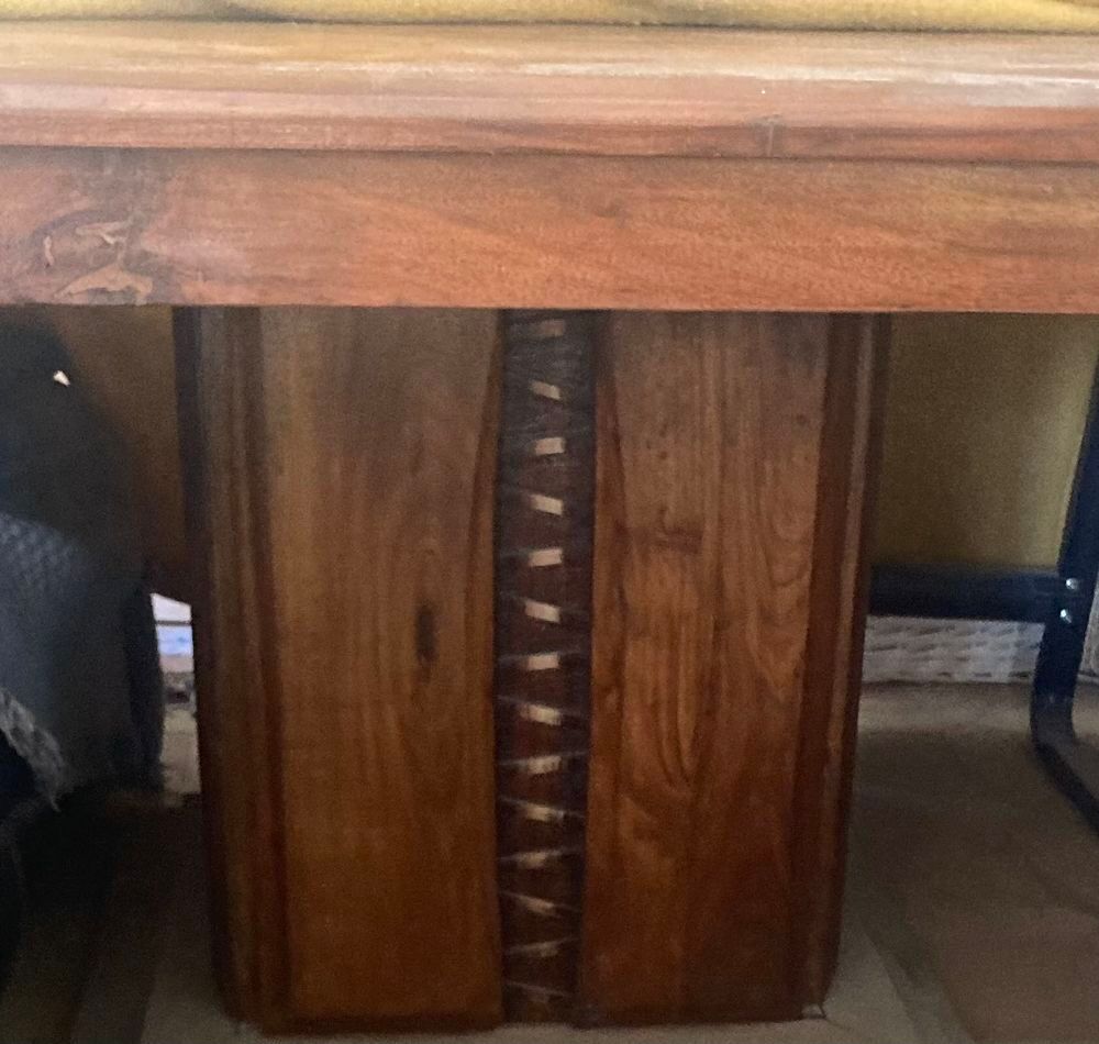 Superbe table en bois massif avec rallonge de marque Bois et Chiffons Meubles