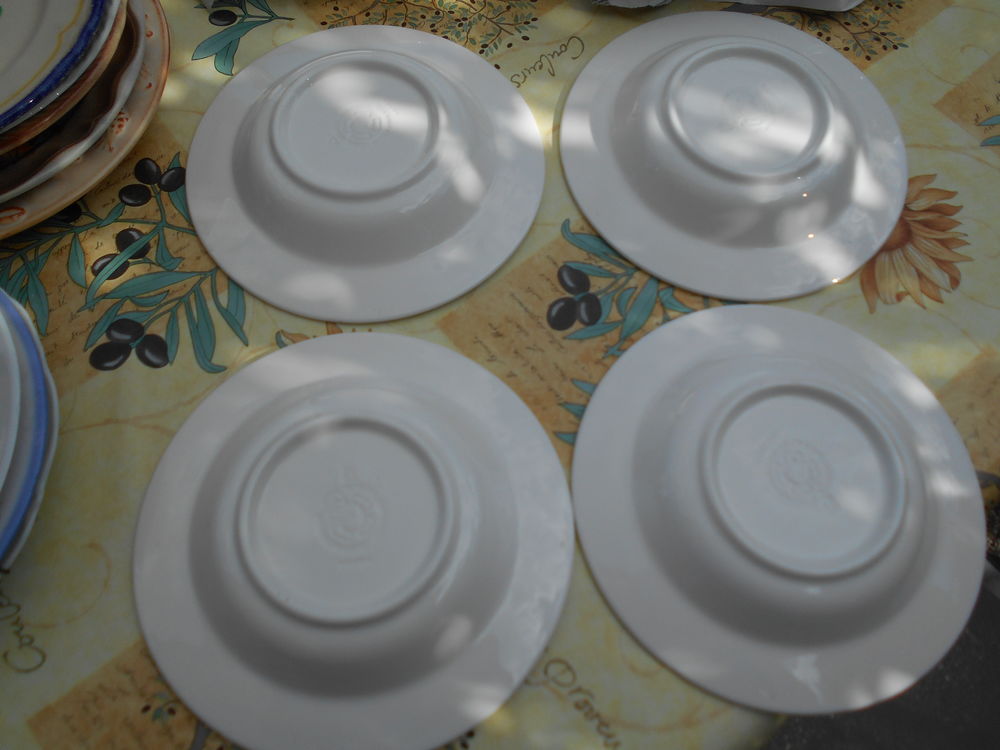 Lot de 6 assiettes en fa&iuml;ence Cuisine