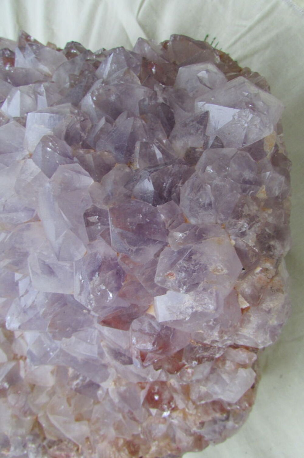 Grosse G&eacute;ode de Madagascar , Am&eacute;thyste de 8,5 kg Bijoux et montres