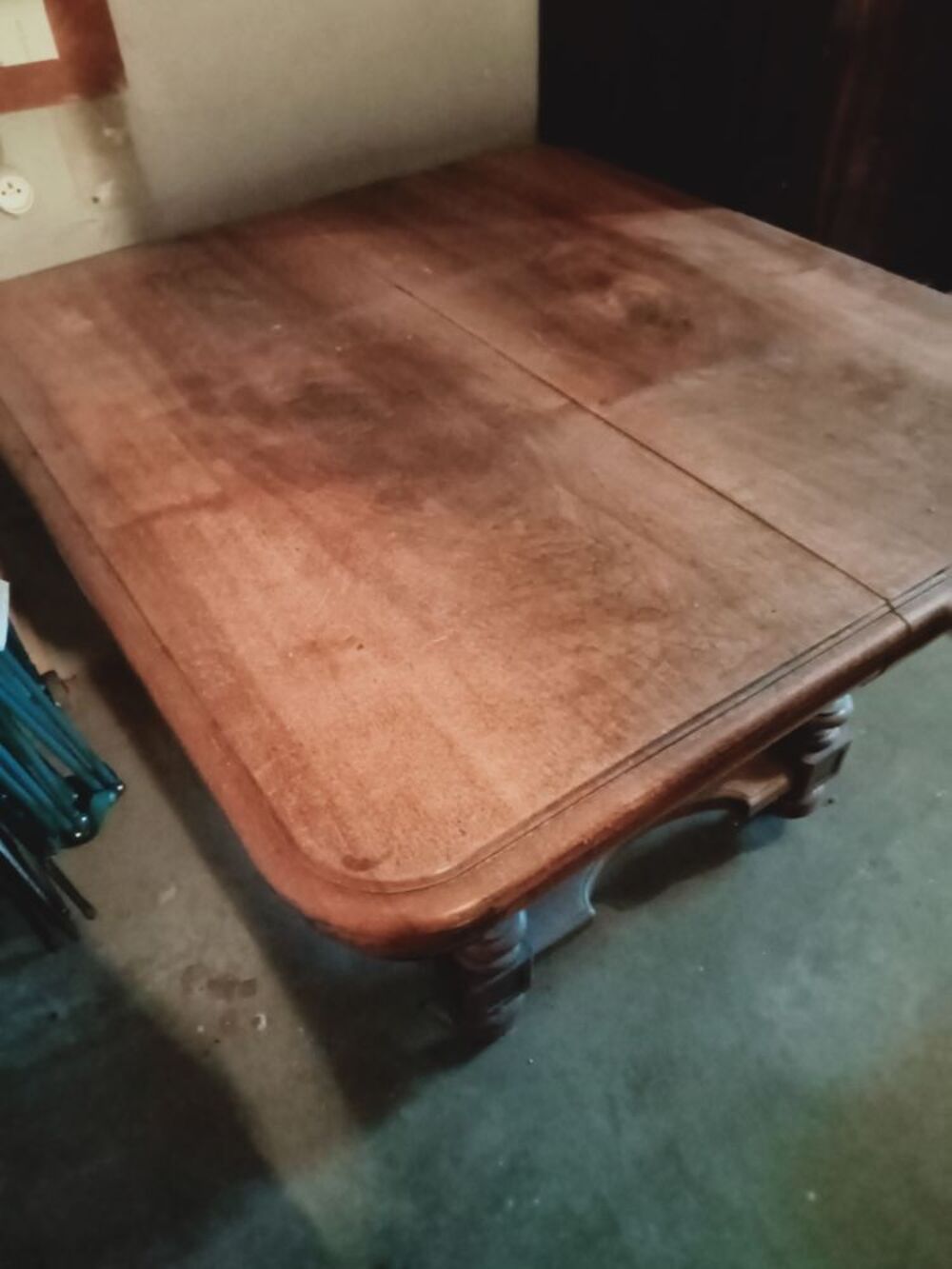 Table ancienne type Henri II Meubles