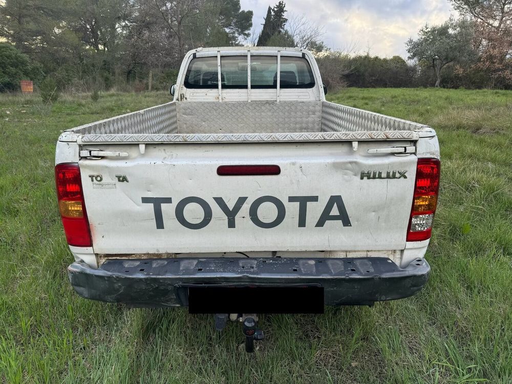 Hilux 2 Roues Motrices Pick-up 2.5L D4D 2WD King cab 120ch 2008 occasion 83830 Bargemon
