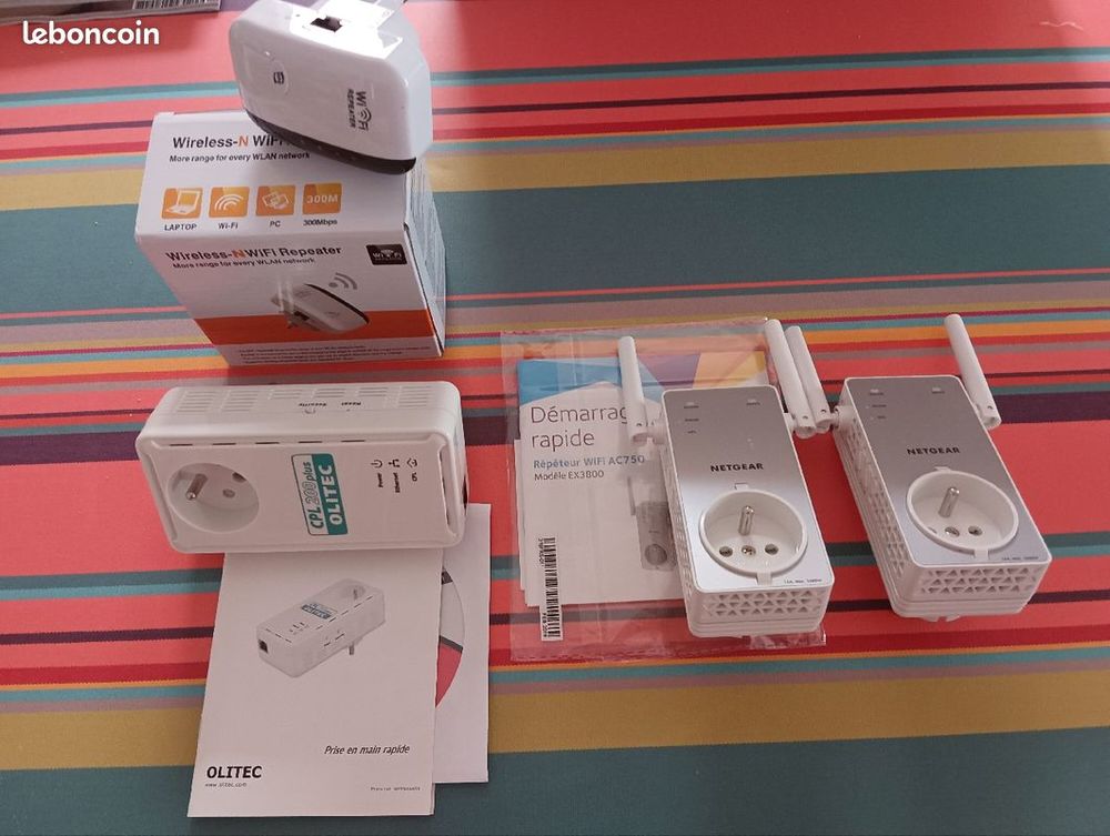 R&eacute;p&eacute;teur WiFi NETGEAR / bo&icirc;tier CPL Matériel informatique