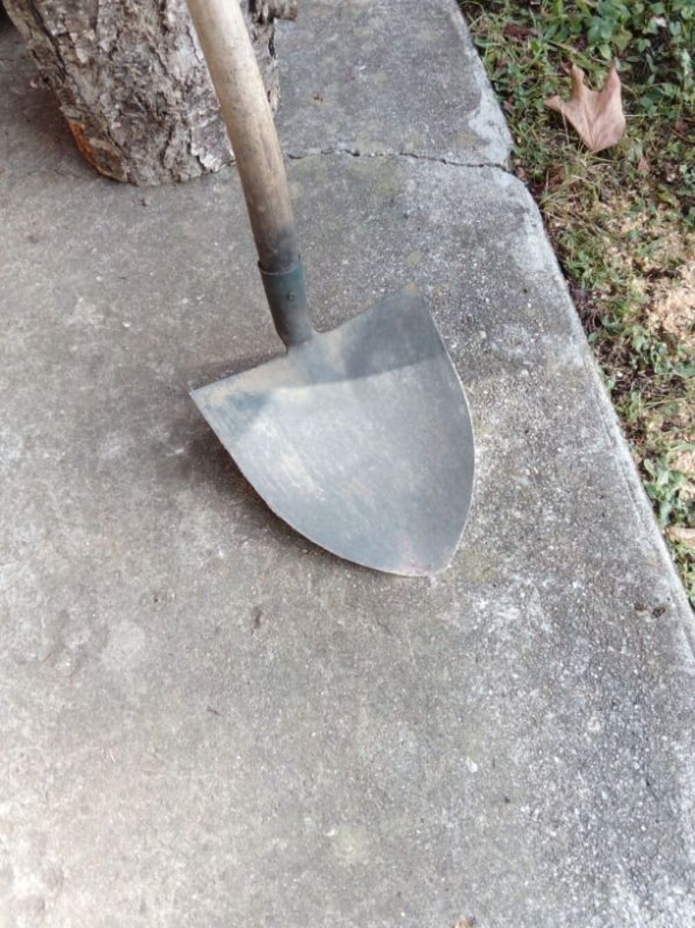 Pelle ronde pour vos travaux Jardin