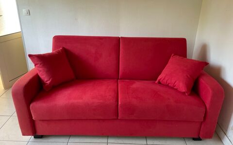 Canapé lit en Alcantara rouge état neuf !! jamais utilisé
600 Rocquigny (08)