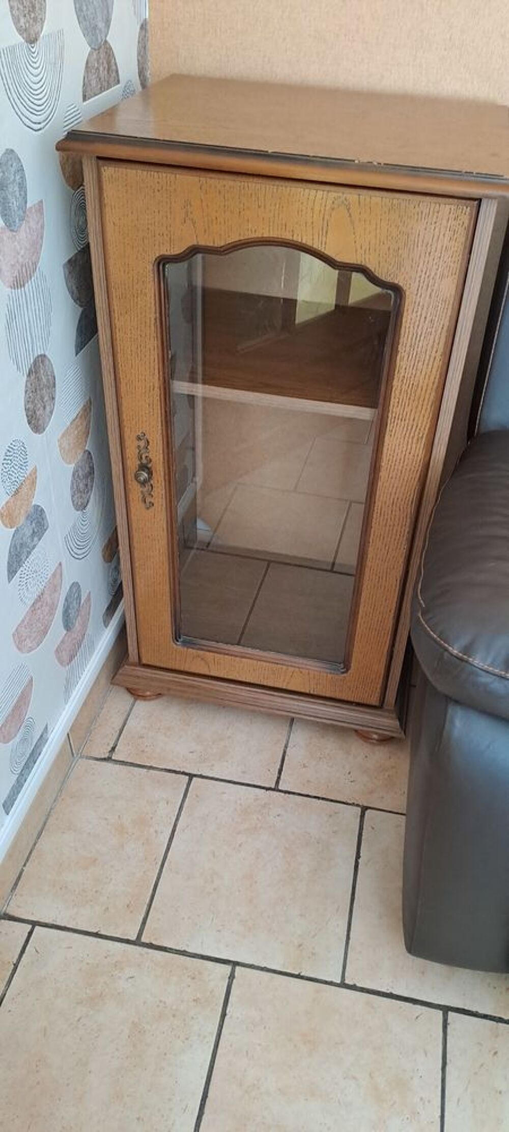 buffet de salle ancien 
Meuble t&eacute;l&eacute; 
Meuble vitrine Meubles
