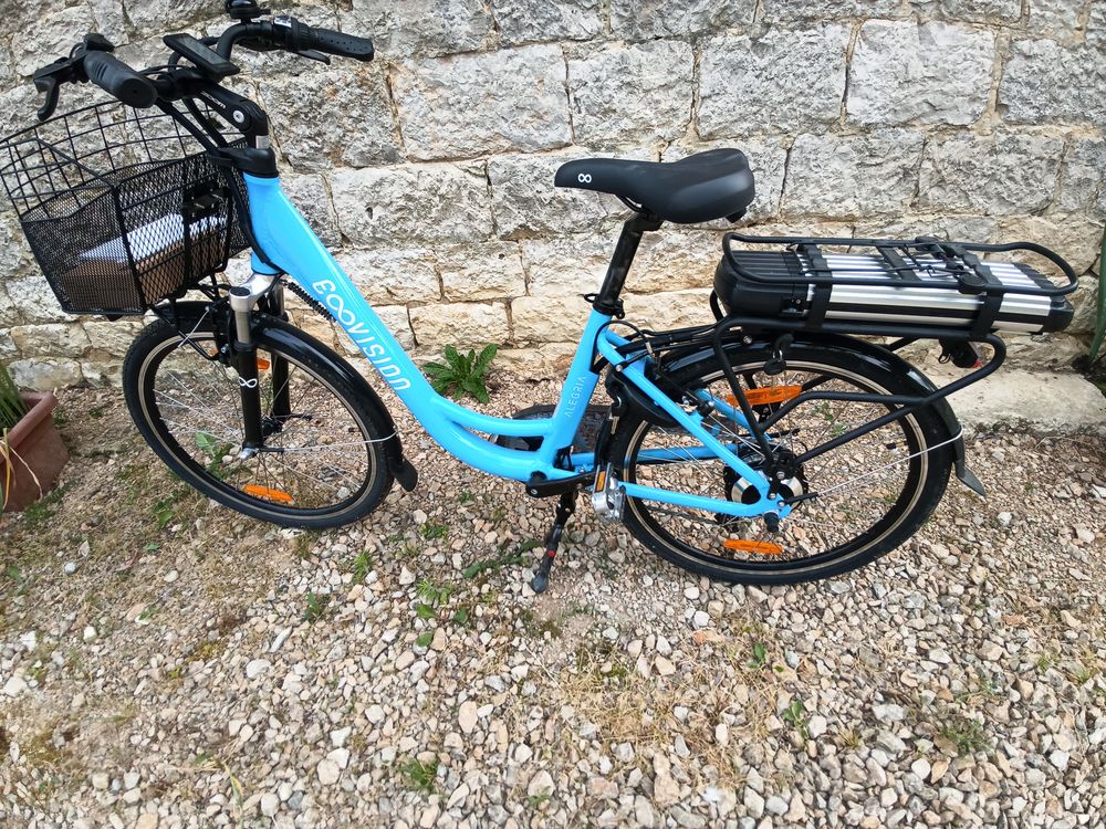 V&eacute;lo &agrave; assistance &eacute;lectrique sp&eacute;cial cadre bas Vélos
