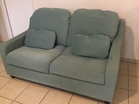 Canap� 2 places 380 Cambo-les-Bains (64)