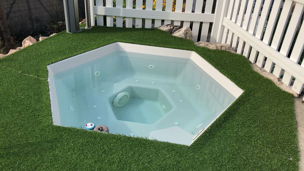 Spa de d&eacute;tente (en coque) Jardin