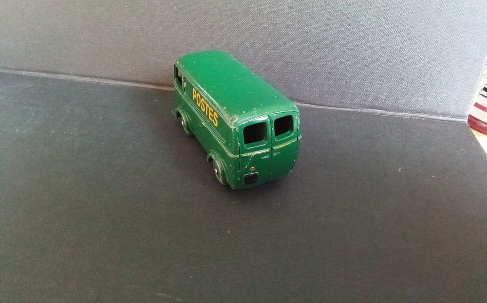 PEUGEOT D.3.A. POSTES. 25B DINKY TOYS ANN&Eacute;E 1954/59
