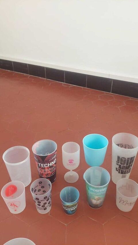 Lot de 82 verres Marseille 3 (13)