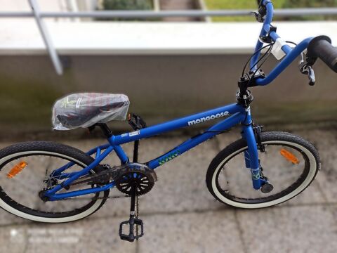V�lo BMX Mangoose Tone R10 100 Poissy (78)
