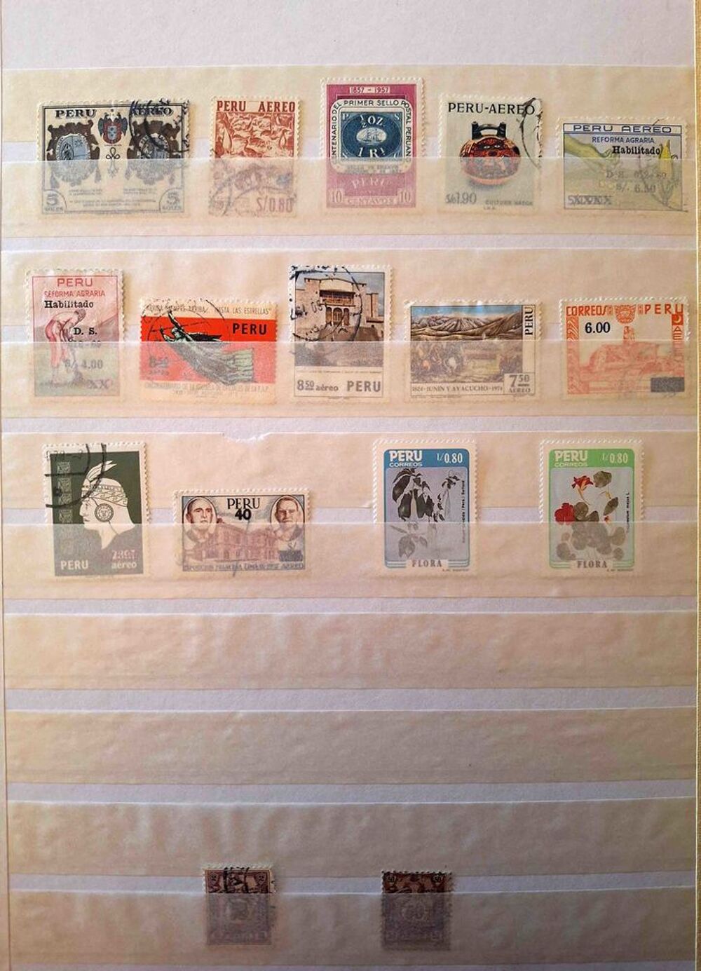 S&eacute;rie de timbres de collection du P&eacute;rou 