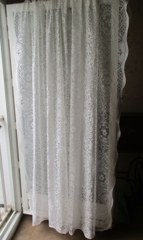 Panneau Voilage L�ger : 208 cm de Long x 183 cm de larg. 20 La Fert�-Alais (91)