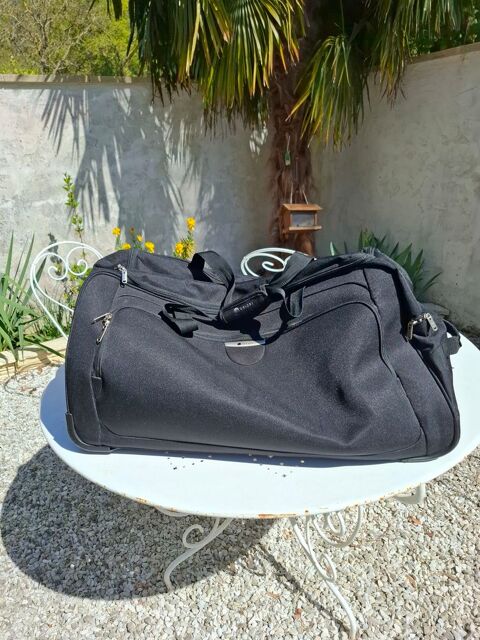 Sac de voyage de marque DELSEY 80 Villiers-Saint-Fr�deric (78)