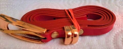 Ceinture fine rouge Playtex long 110 cm boucle dor�e 3 Domart-en-Ponthieu (80)