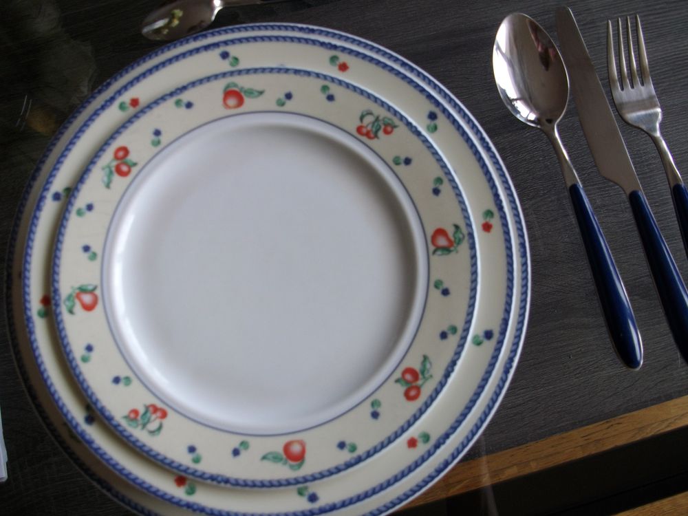 vaisselle Graf von Hennebert et couverts Décoration