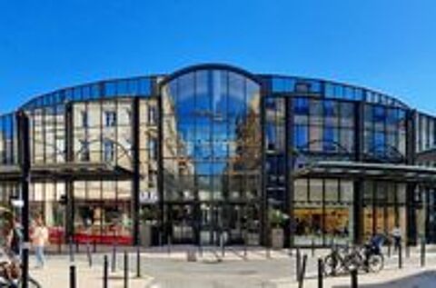   Louez un grand espace de bureau pour 50 personnes à Bordeaux, Signature Place des Grands Hommes 