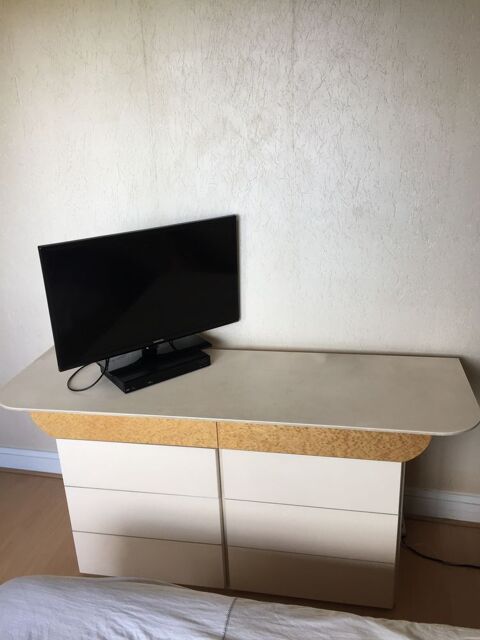 commode chambre à coucher 100 Romainville (93)