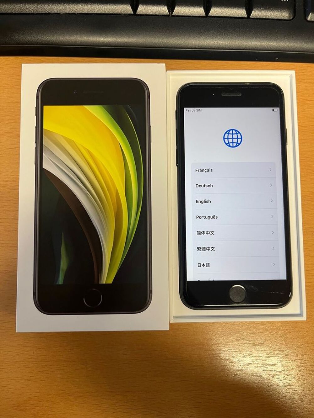 IPhone SE 2020 64 GB Noir Téléphones et tablettes