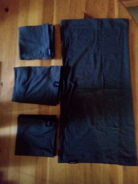 Lot 4 tour de cou decathlon neuf couleur kaki. 15 € le lot. Sur Amiens Rivery. C'est disponible. Amiens (80)