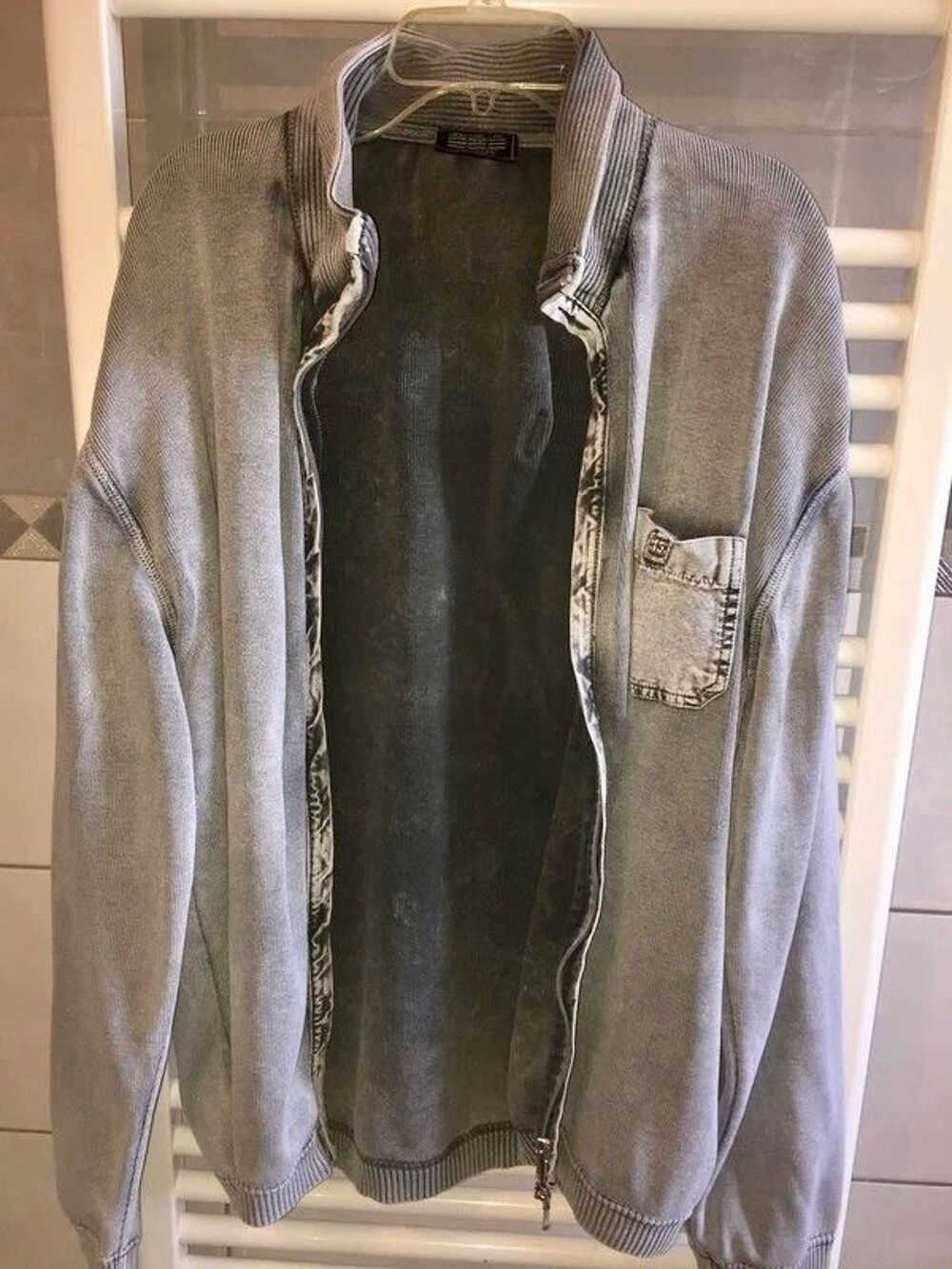 Veste grise Serge Blanco taille XL en parfait &eacute;tat &agrave; 25 euro Vêtements