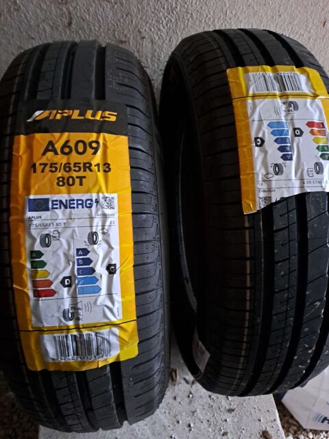 Pi&egrave;ces et &eacute;quipements Voiture Pi&egrave;ces et &eacute;quipements Voiture  occasion Piolenc 84420