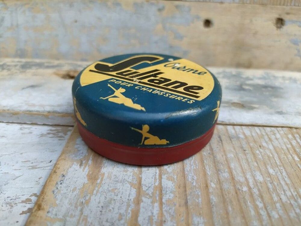 Ancienne Boite Publicitaire Cirage Sultane N&deg;3
