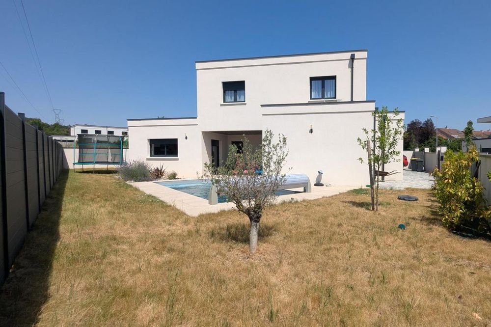 Maison 6 pièces 164 m² · à Ahuy · 164 m² · 624 500 €