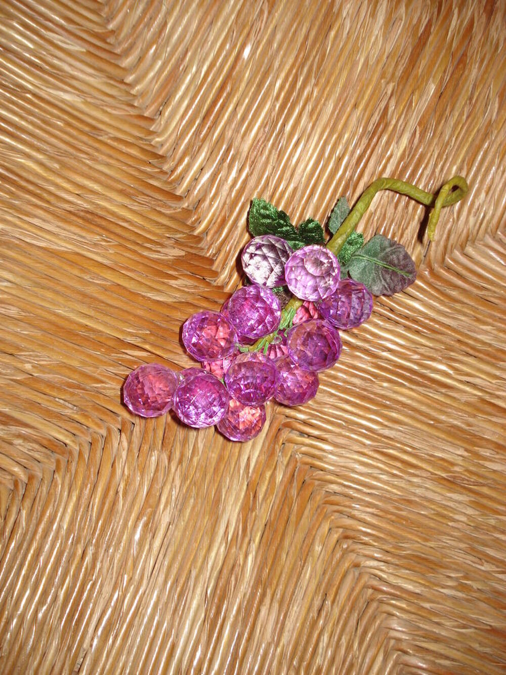 Grappe de raisin en r&eacute;sine violet Dcoration