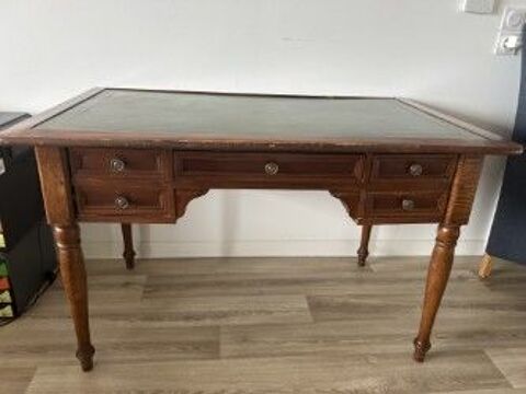 BUREAU LOUIS XVI  550 Villeneuve-Loubet (06)