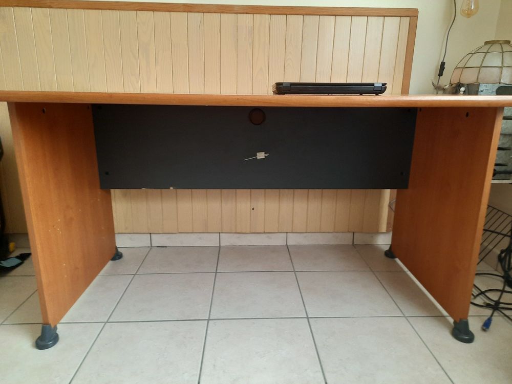  Bureau
Meubles