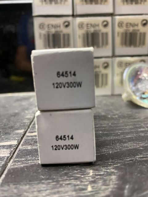 LAMPE 64514 120V 300W 4 Ollioules (83)