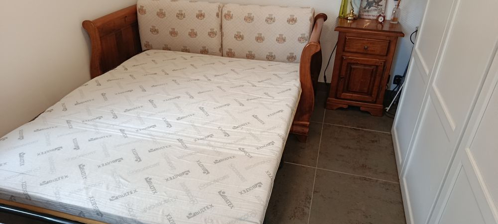 Superbe banquette convertible Meubles