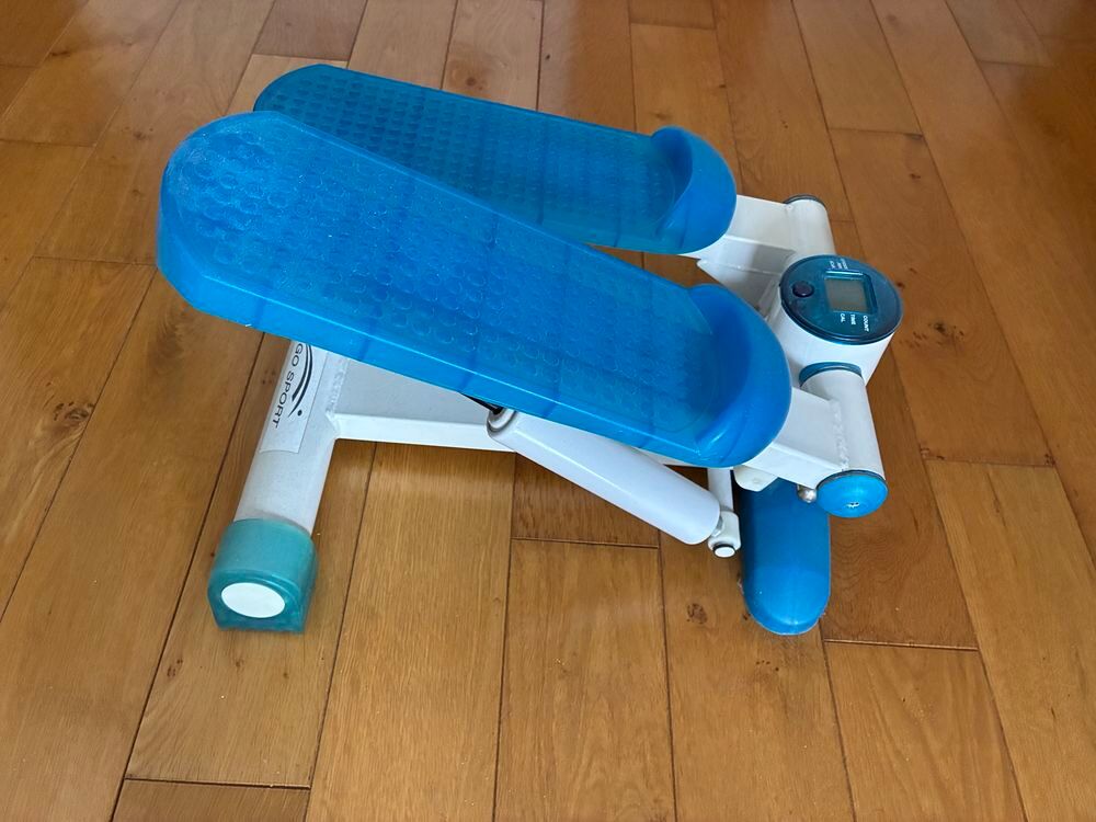 P&eacute;dalier d'appartement steeper Go Sport
avec compteur
Jeux / jouets