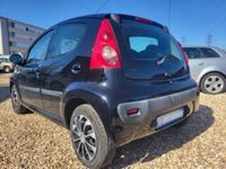 107 1.0e 12V 68ch Trendy 2005 occasion 78540 Vernouillet