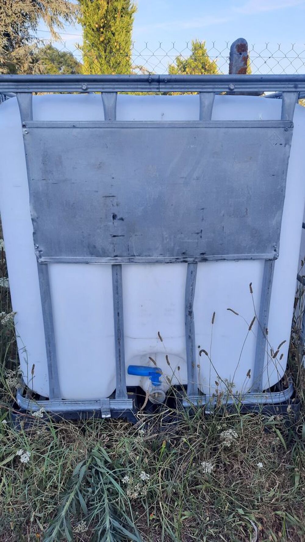 Cuve r&eacute;cup&eacute;rateur d'eau 1000L Jardin