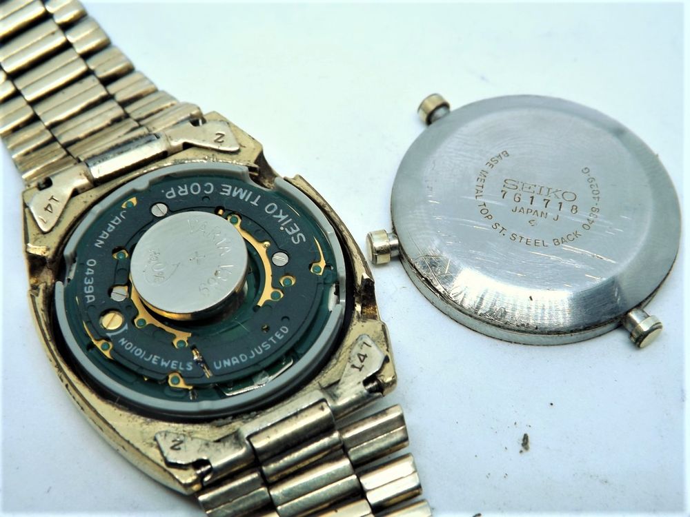 Rare montre Seiko LCD LC 0439-4029 1977 excellent &eacute;tat Bijoux et montres