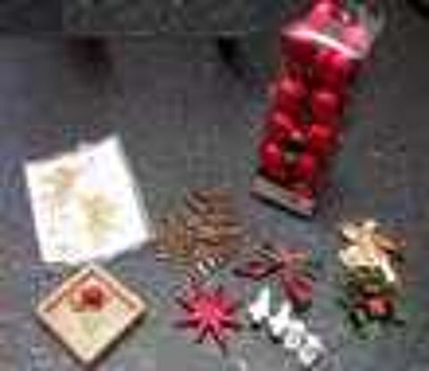SAPIN BLANC + GUIRLANDES + DECO - NOEL Dcoration
