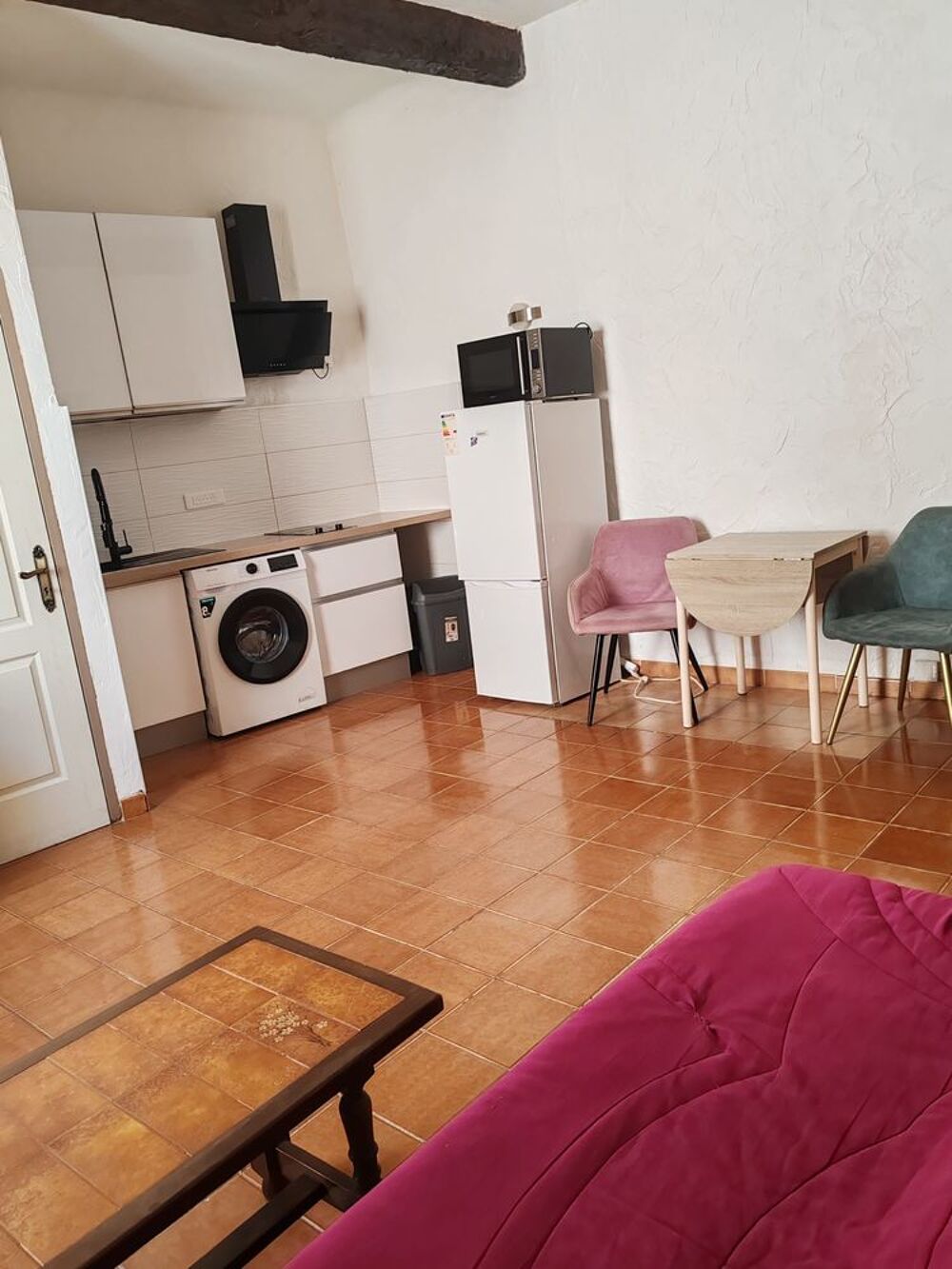Location Appartement Studio meublé 1 pièce 23 m² Tavernes