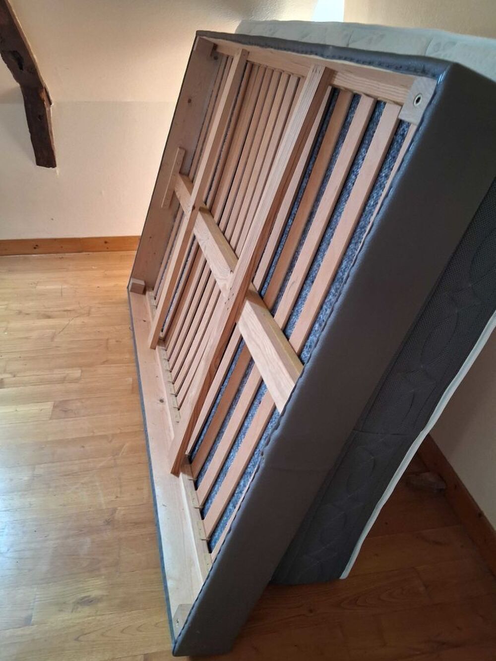 MATELAS+ SOMMIER achet&eacute; 933e vendu 250e Meubles
