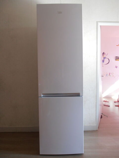 Refrigerateur-Congelateur  BEKO comme neuf 300 Toulouse (31)