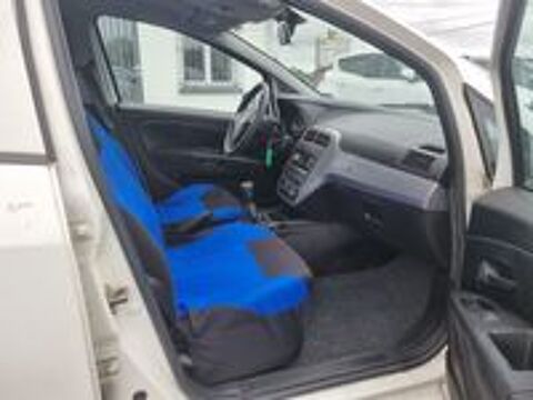 Punto 1.3 Multijet 16V 75 S&S DPF Cult 2011 occasion 86600 Coulombiers