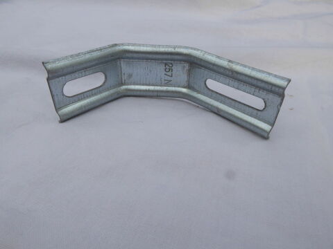 Equerre pour pose de menuiserie 1 Bi�vres (91)