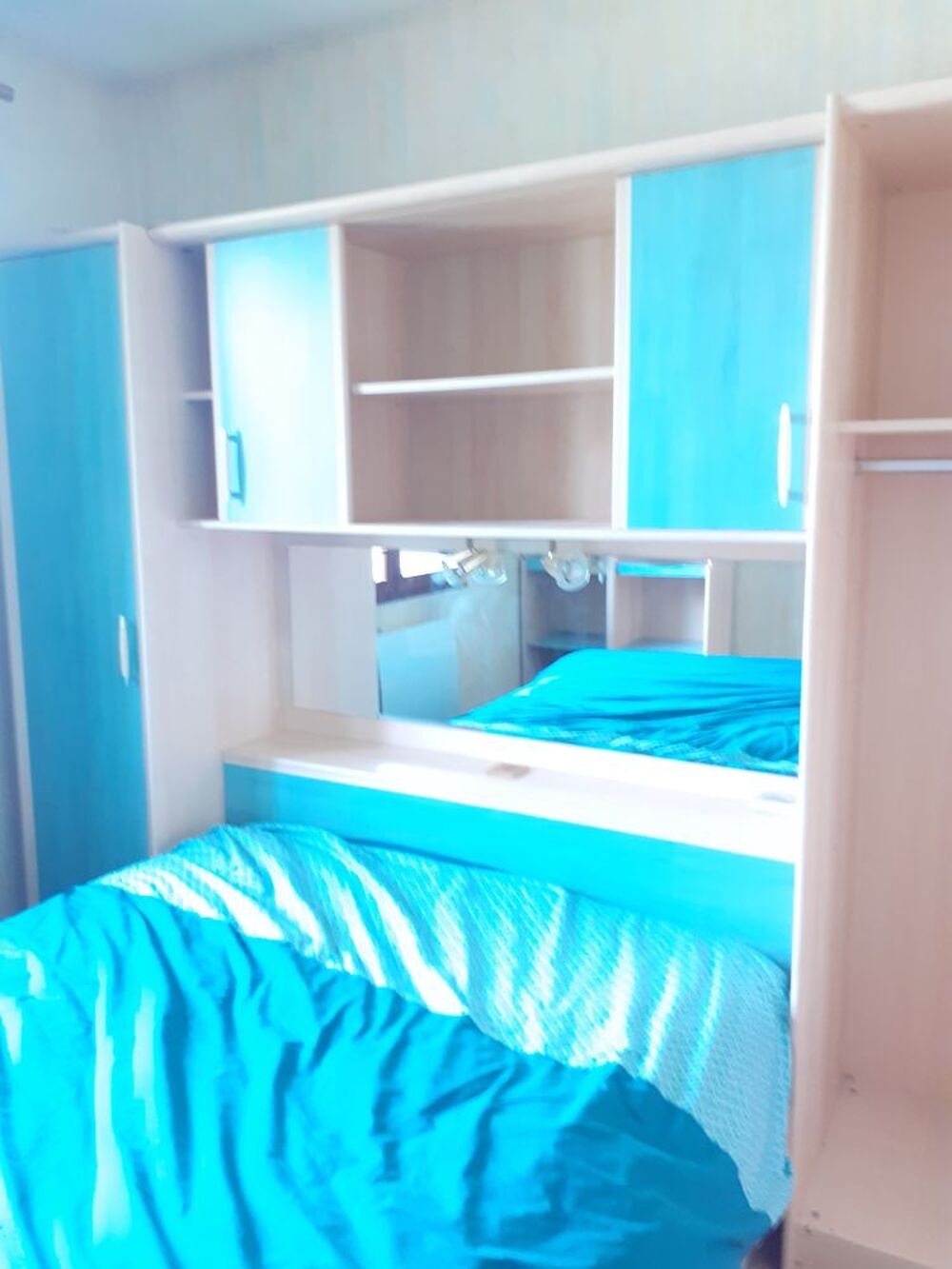 A saisir chambre compl&egrave;te Meubles