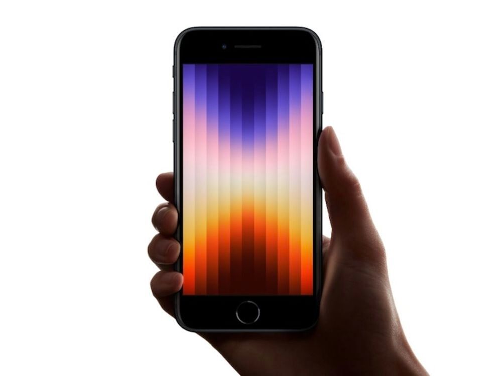 I PHONE SE 3e g&eacute;n&eacute;ration de Juin 2022 Neuf 64Go Noir Tlphones et tablettes